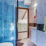 With Outdoor Swimming Pool 207 Сasa de vacaciones *