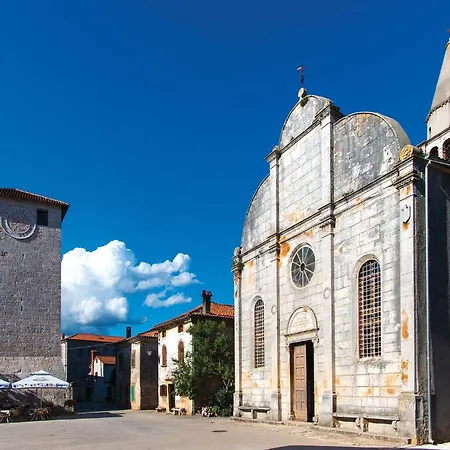 Holiday home Amazing Home In Svetvincenat With Wifi *