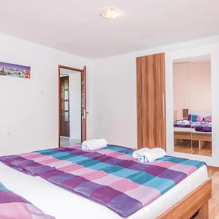 Amazing Home In Svetvincenat With Wifi Holiday home